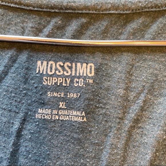 Classic V Neck Tee - Picture 3 of 4